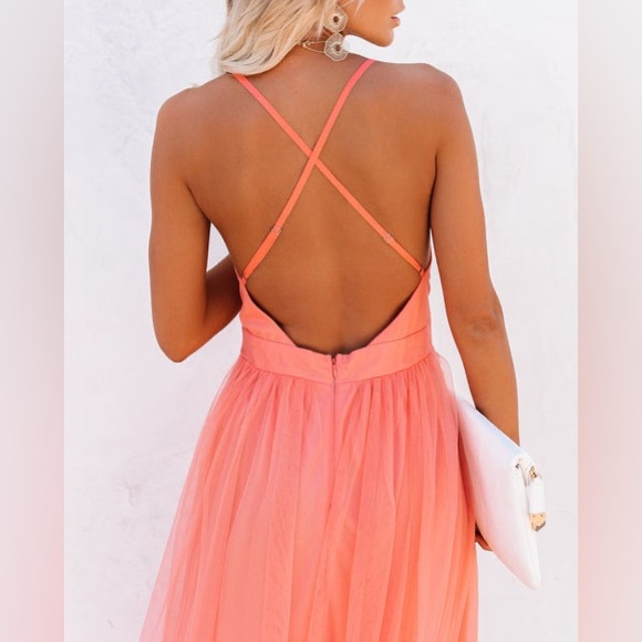 Vici Dolls
Petal Dust Maxi Dress
Apricot
Size Small - Picture 10 of 12